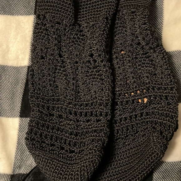 EUC The Sak McClaren Crochet Tote Purse with attached wristlet. Black. - Picture 10 of 17